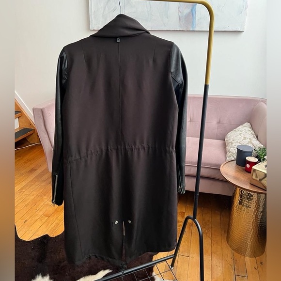 Leather sleeved long coat - Picture 2 of 5